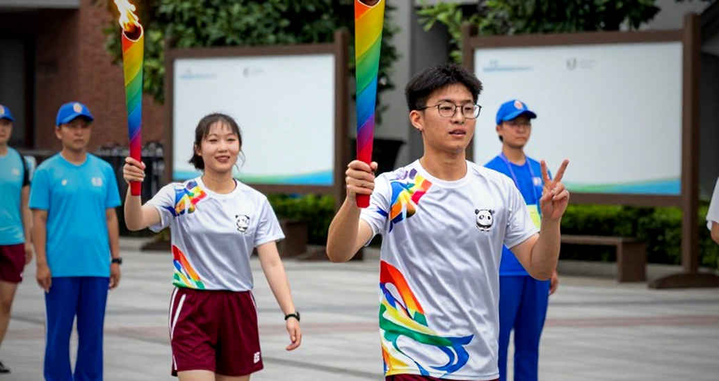 Khi bóng đá im lặng: Bài học từ một bản phân tích trống rỗng