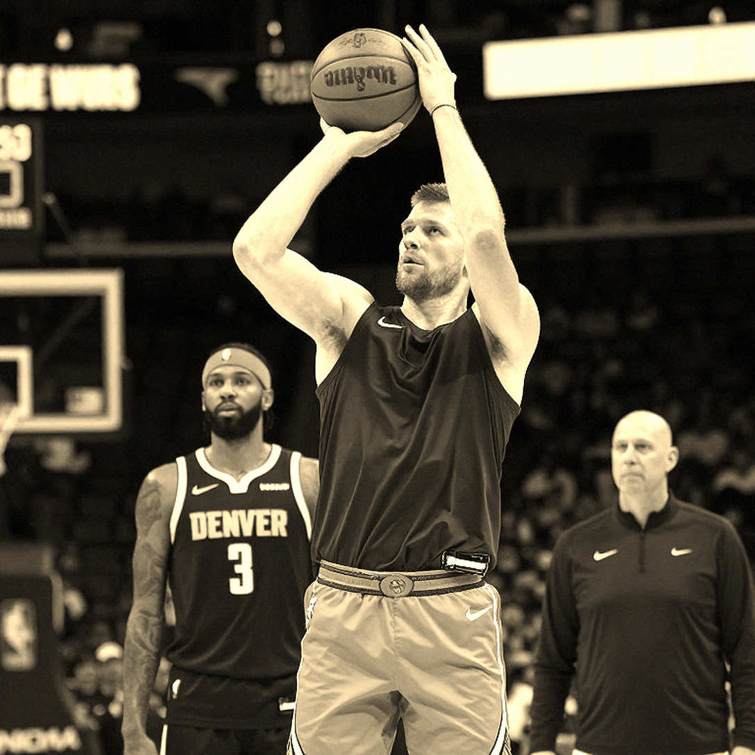 When the Knee Speaks: Decoding a Player's Silence in the Regular Season