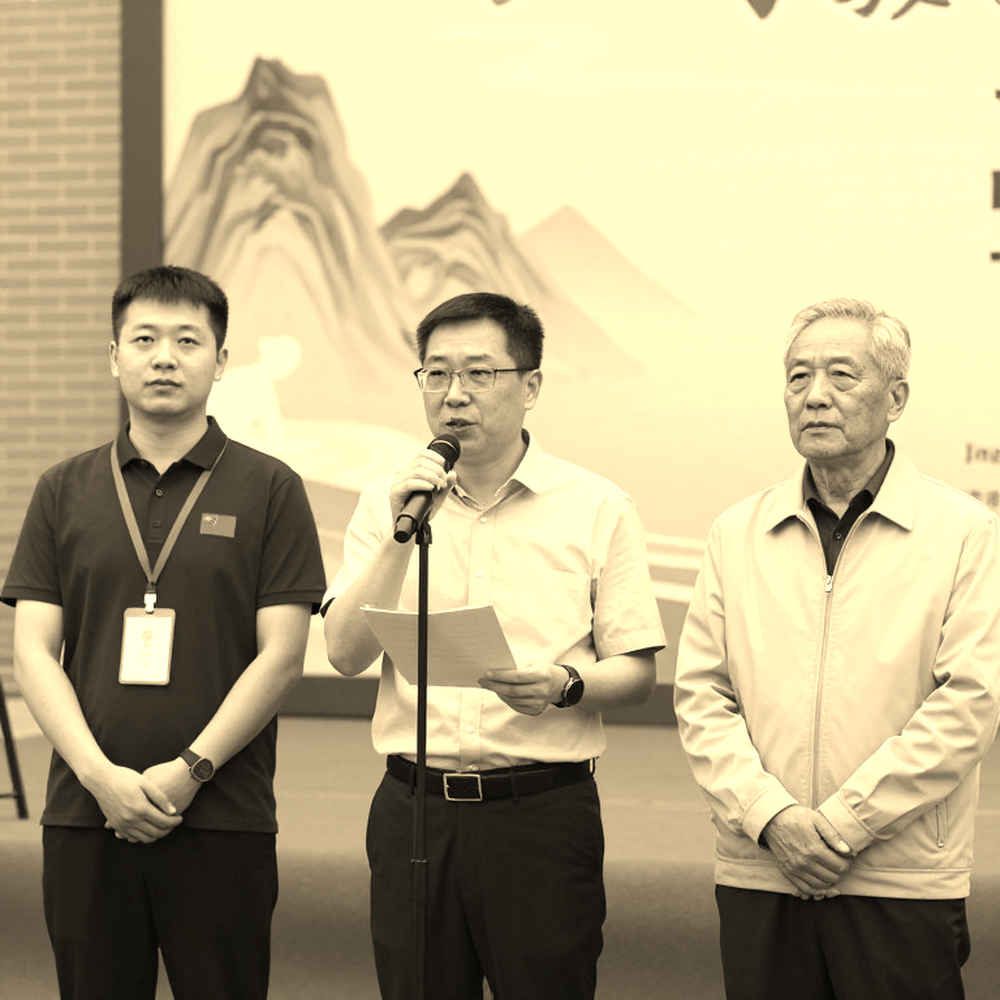 ChessBase Magazine 225: 27 ván cờ ngắn, 10 bài khai cuộc và tín hiệu về ngành nội dung cờ vua