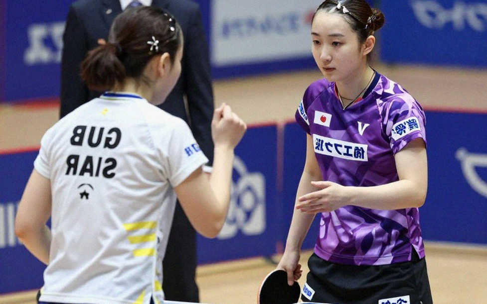 Nina Mittelham và Elizabet Abraamian hoàn tất bốn suất bán kết đơn nữ tại Ljubljana: Bốn set thắng, ba lần deuce, và một đêm không ngủ