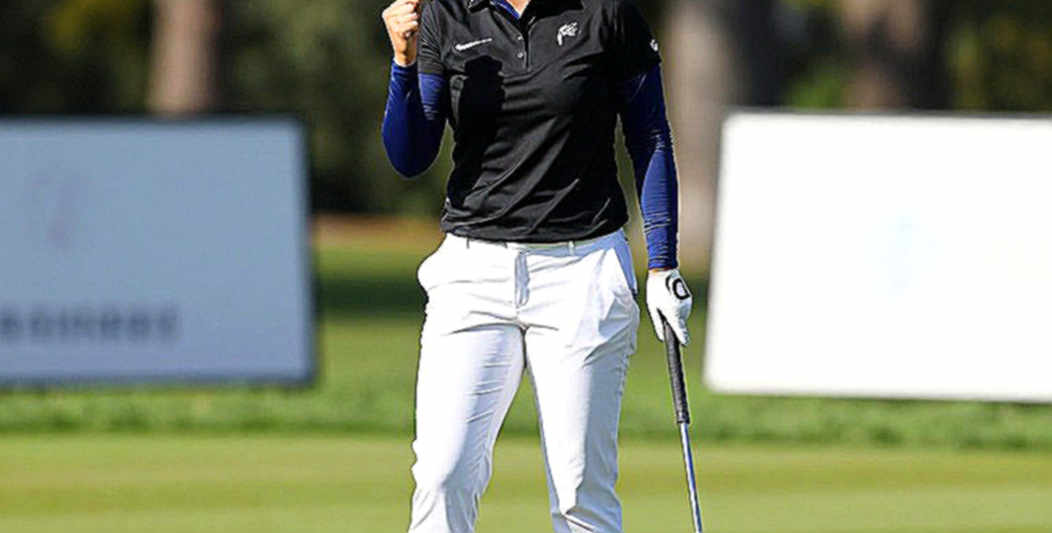 Eliot Baker tạo nên cú lội ngược dòng lịch sử tại Walker Cup Eliot Baker tạo nên cú lội ngược dòng lịch sử tại Walker Cup
